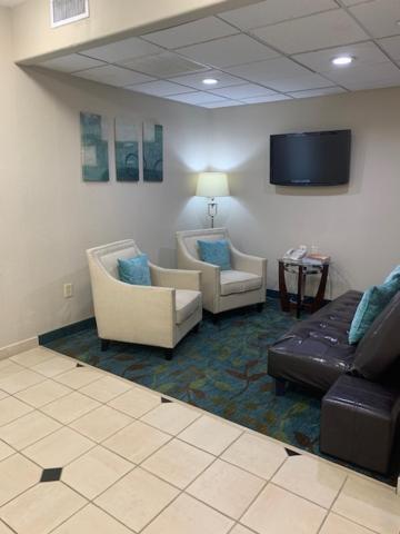 Candlewood Suites Tyler By Ihg Экстерьер фото