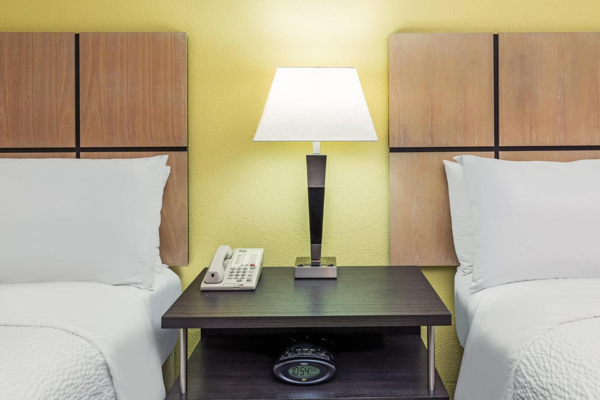 Candlewood Suites Tyler By Ihg Экстерьер фото