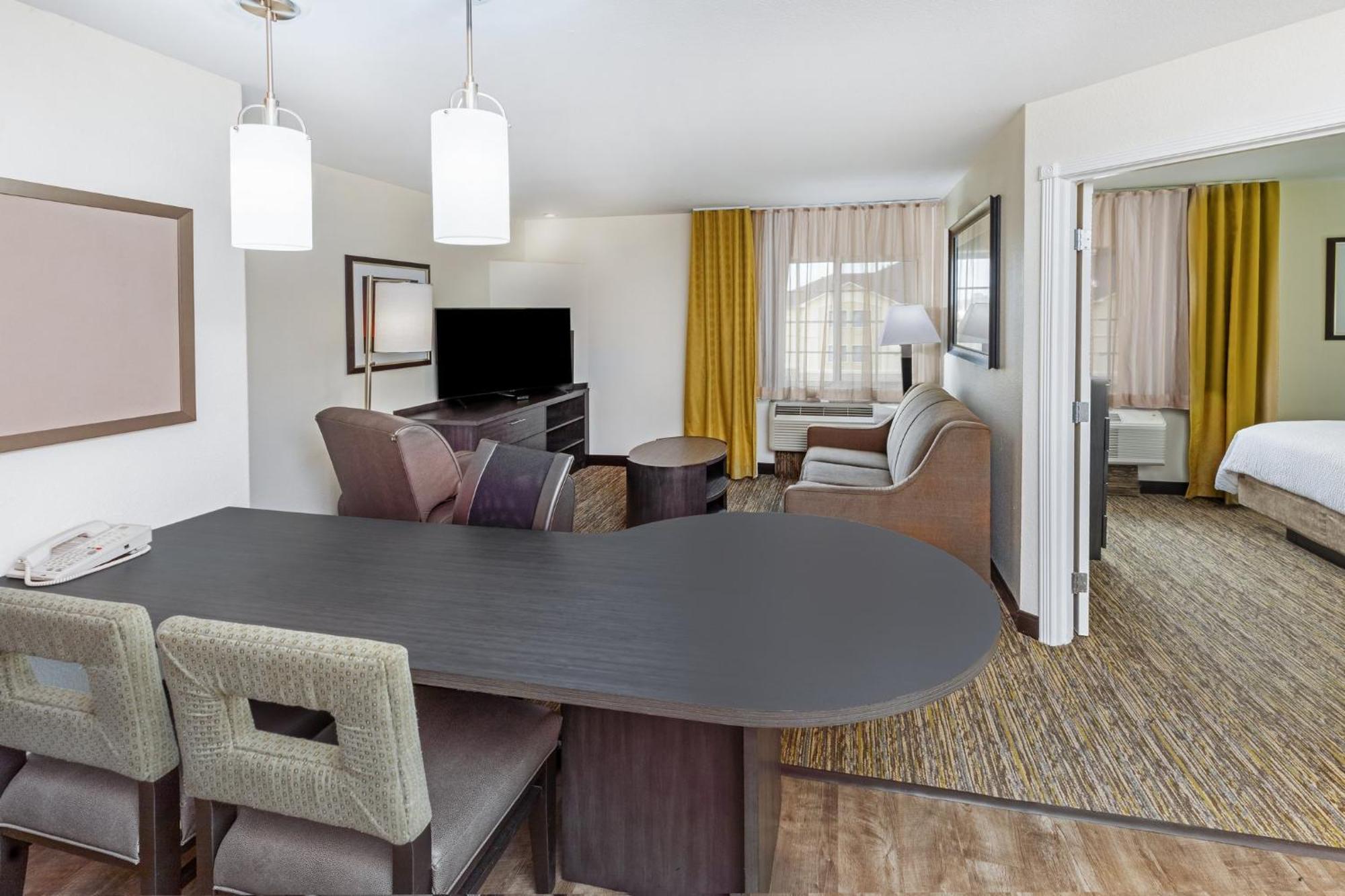 Candlewood Suites Tyler By Ihg Экстерьер фото