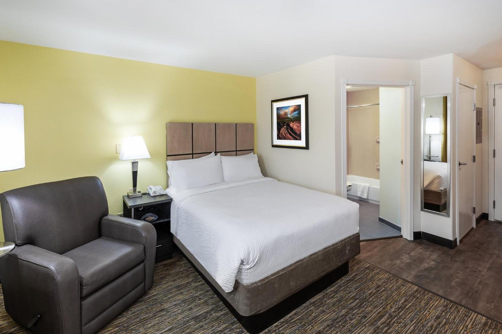 Candlewood Suites Tyler By Ihg Экстерьер фото