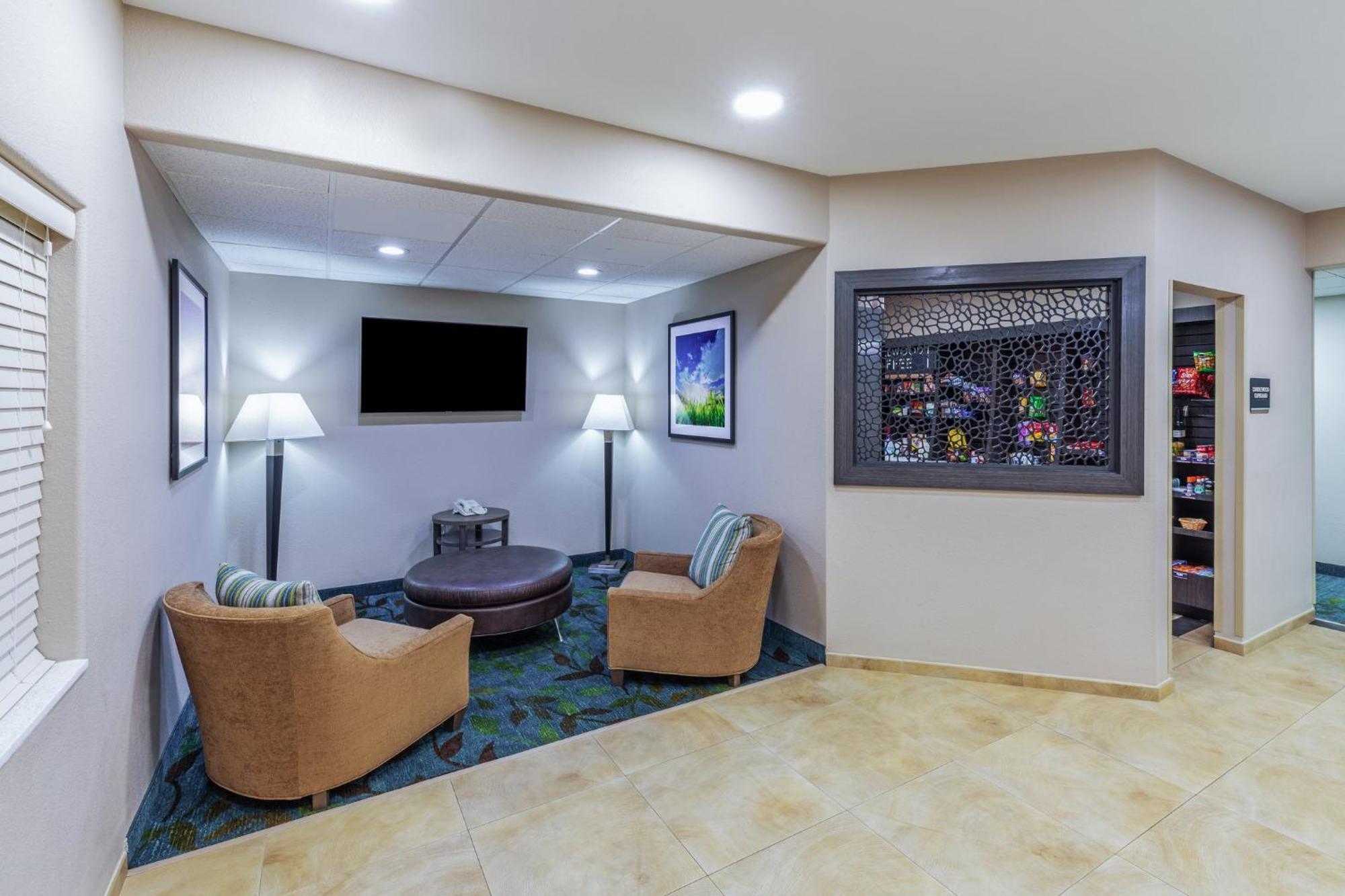 Candlewood Suites Tyler By Ihg Экстерьер фото